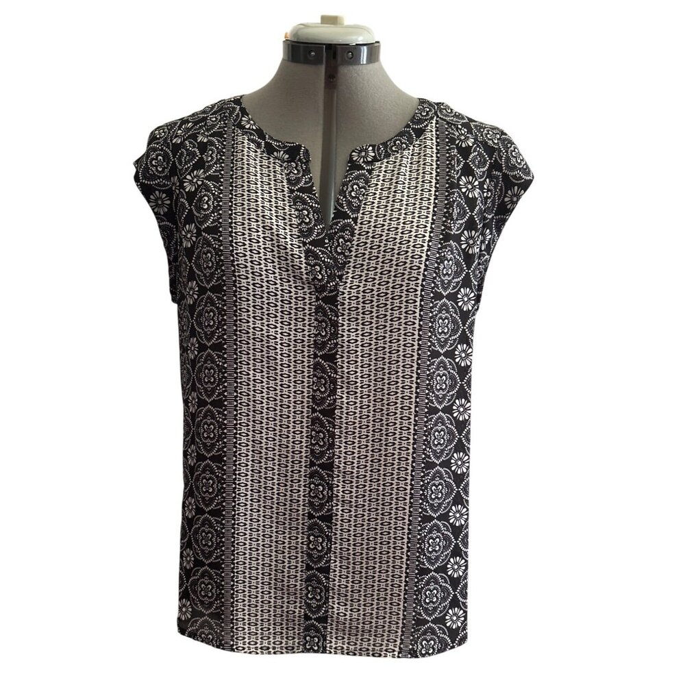 DR2 Womens Black & White Sleeveless V Neck Floral Sheer Top Medium